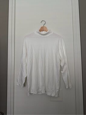 ARITZIA • babaton oversized white mockneck long sleeve